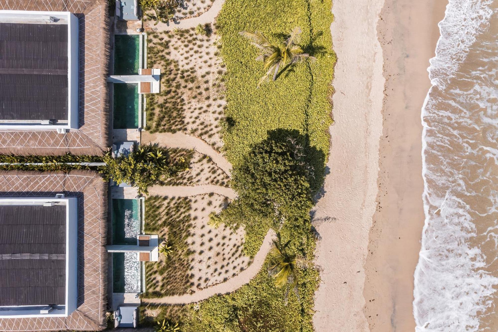 Amber Lombok Beach Resort سيلونغ بيلاناك المظهر الخارجي الصورة