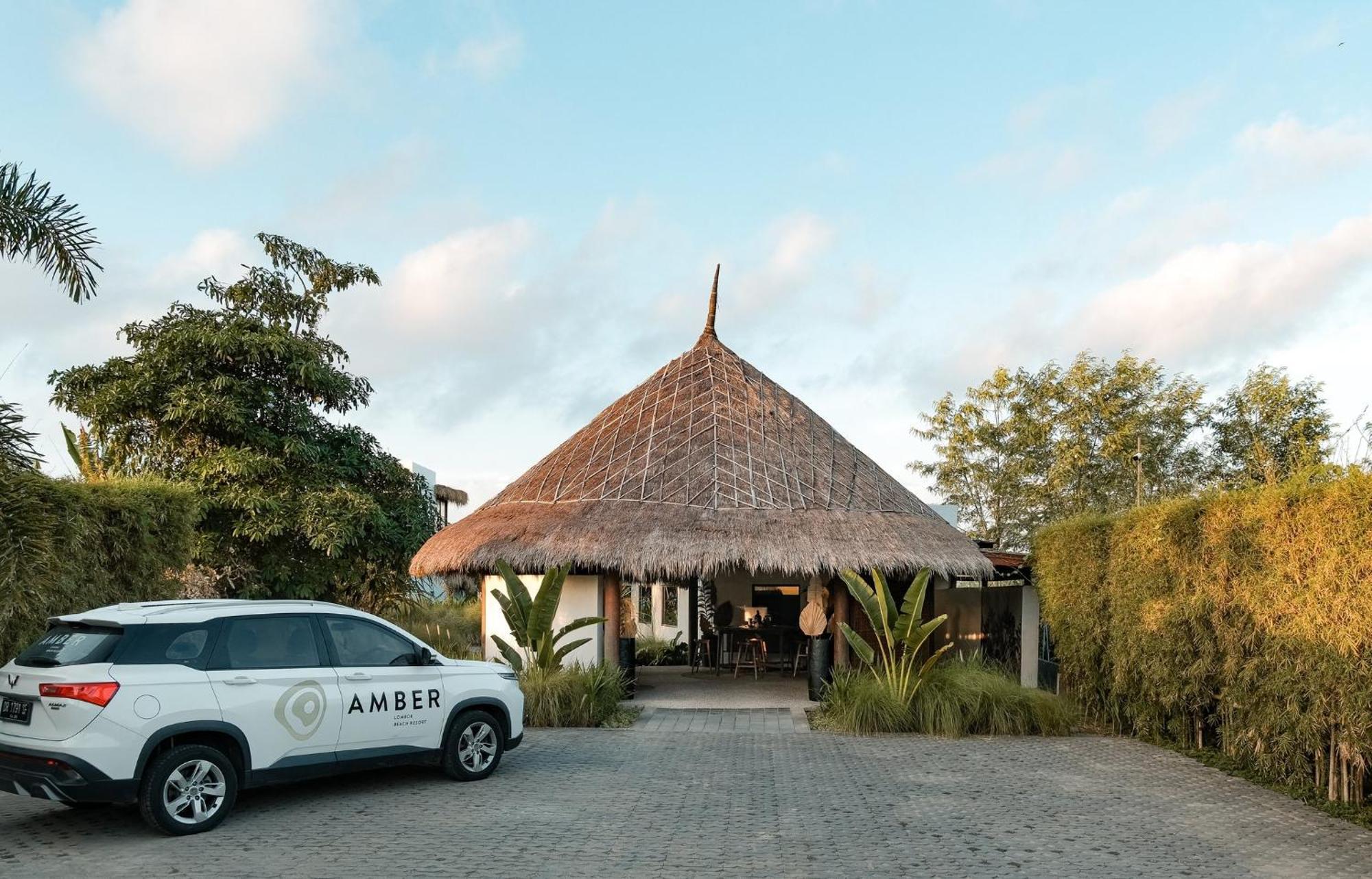 Amber Lombok Beach Resort سيلونغ بيلاناك المظهر الخارجي الصورة