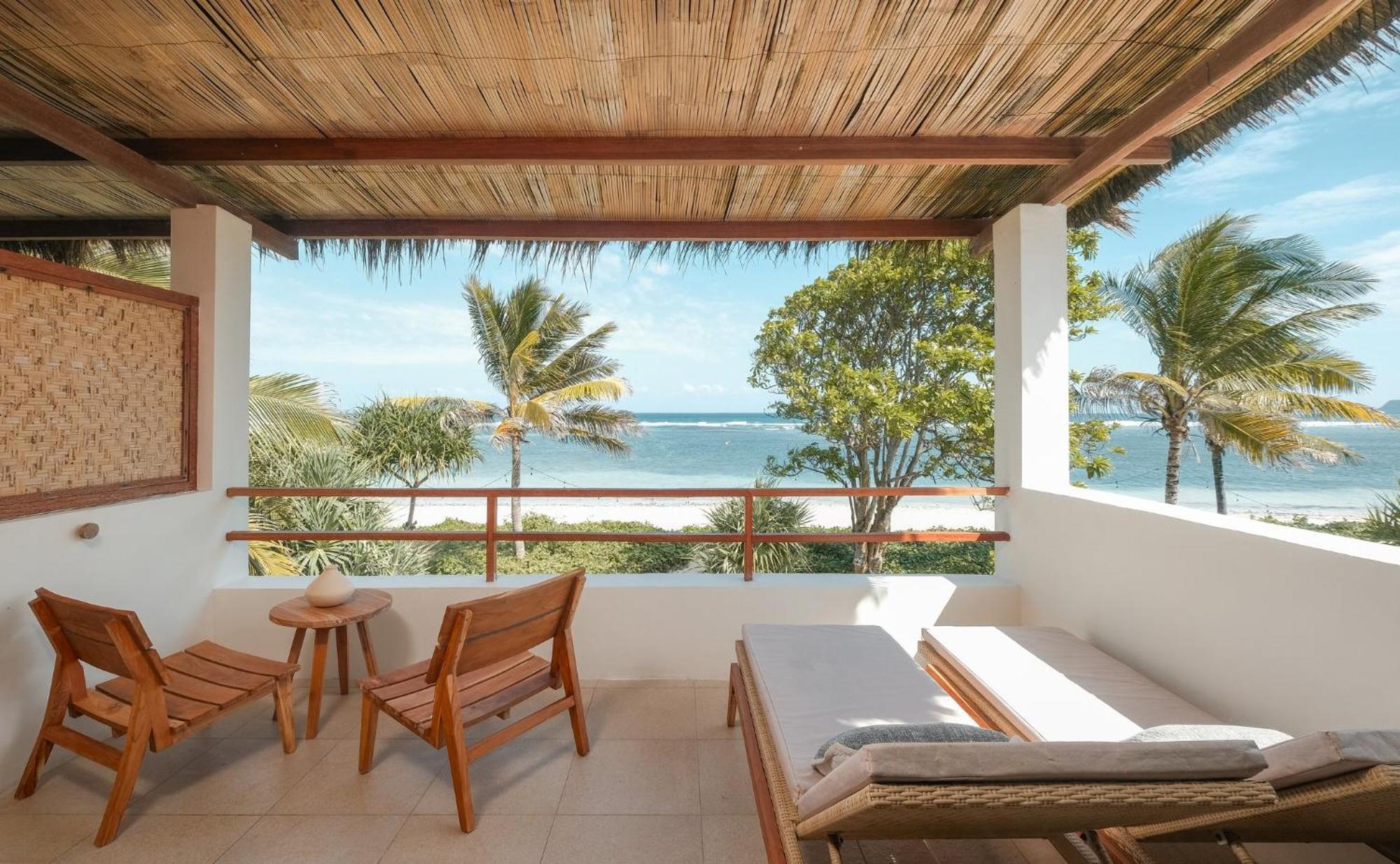 Amber Lombok Beach Resort سيلونغ بيلاناك المظهر الخارجي الصورة