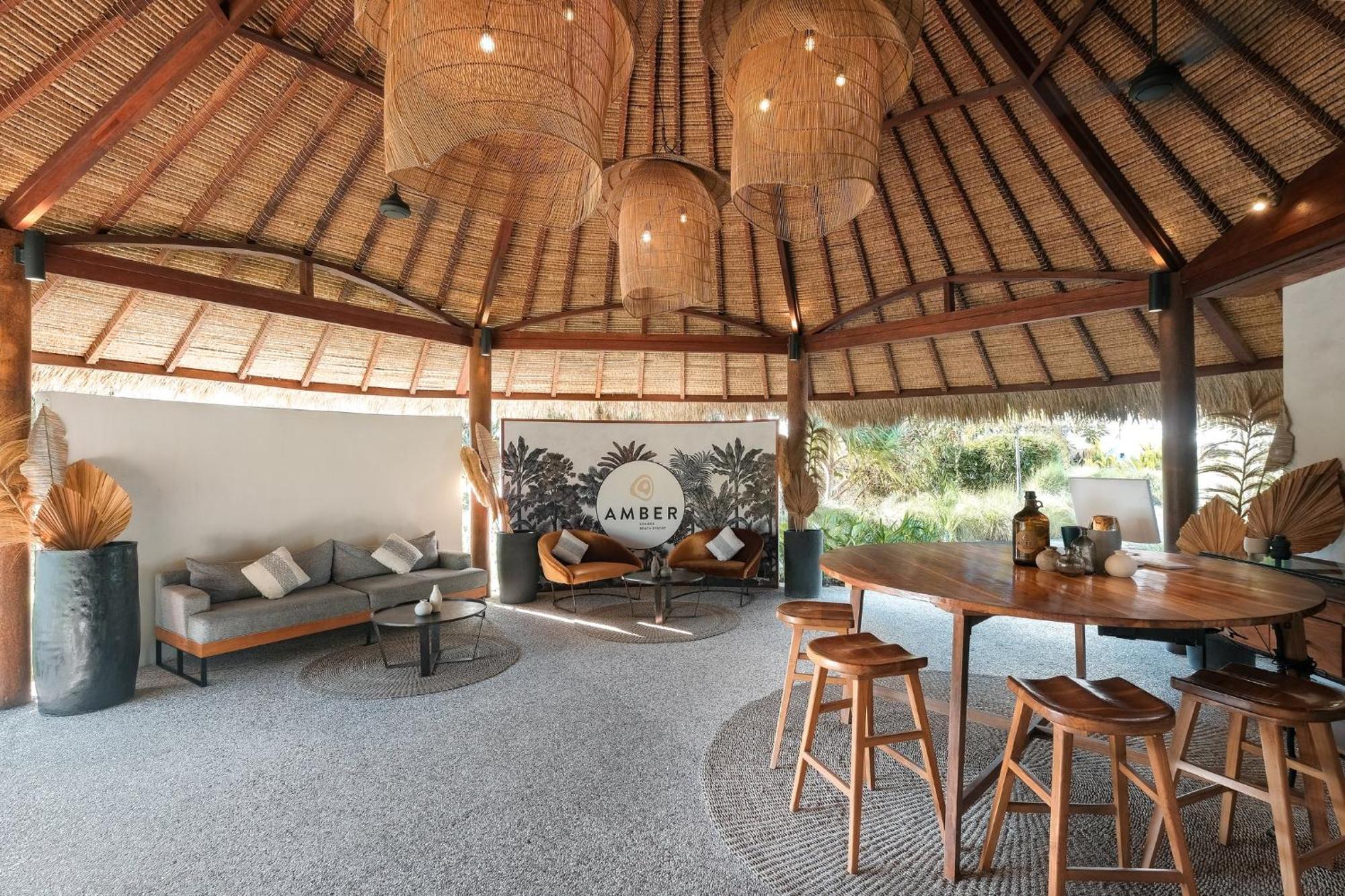 Amber Lombok Beach Resort سيلونغ بيلاناك المظهر الخارجي الصورة